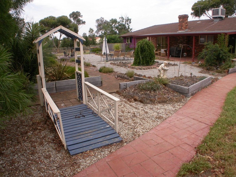 130 School Road, Balliang East VIC 3340