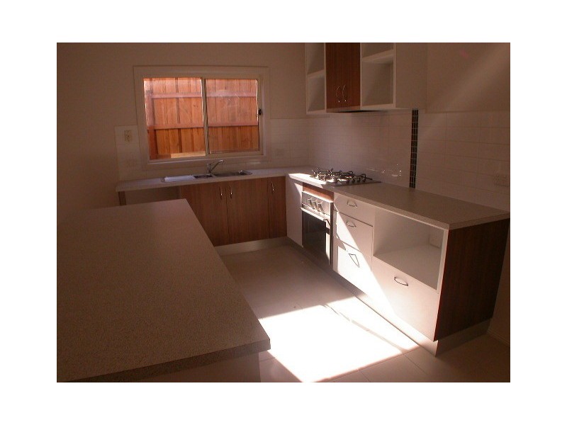 2/84 Clifton Drive, Bacchus Marsh VIC 3340