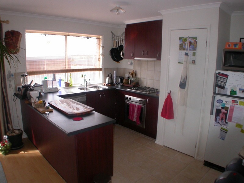 13 McLennan Avenue, Bacchus Marsh VIC 3340