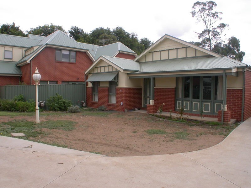 5/260 Main Street, Bacchus Marsh VIC 3340