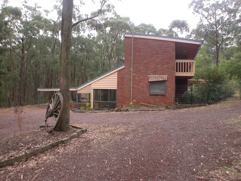42 Cowans Drive, Dales Creek VIC 3341