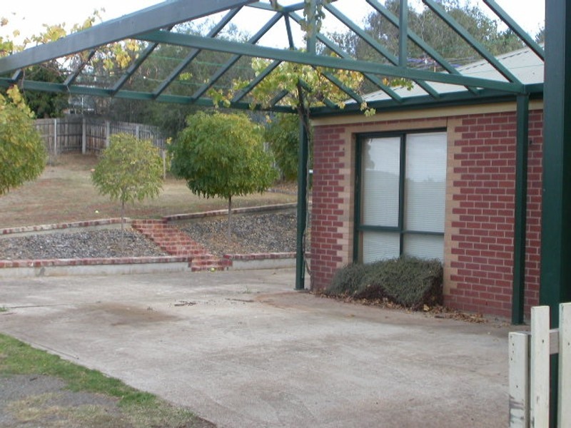 28 Robertsons Road, Bacchus Marsh VIC 3340