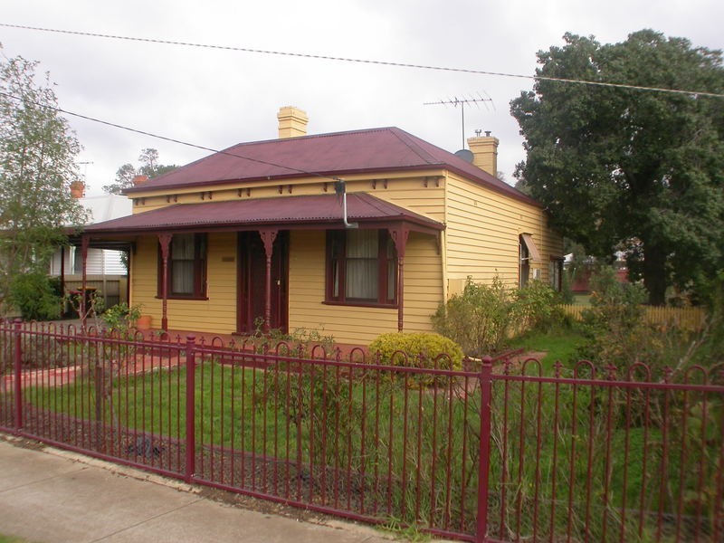 11 Parwan Road, Bacchus Marsh VIC 3340
