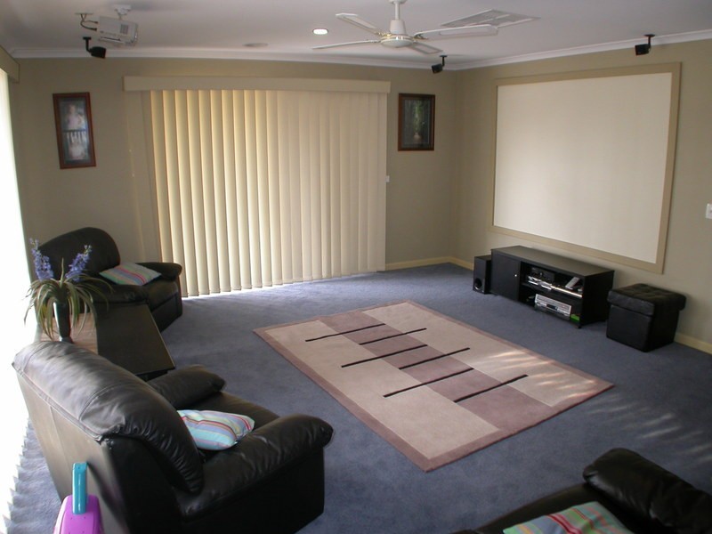 4 Carberry Drive, Hopetoun Park VIC 3340