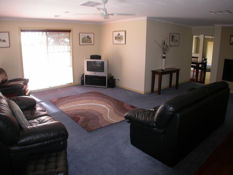 4 Carberry Drive, Hopetoun Park VIC 3340