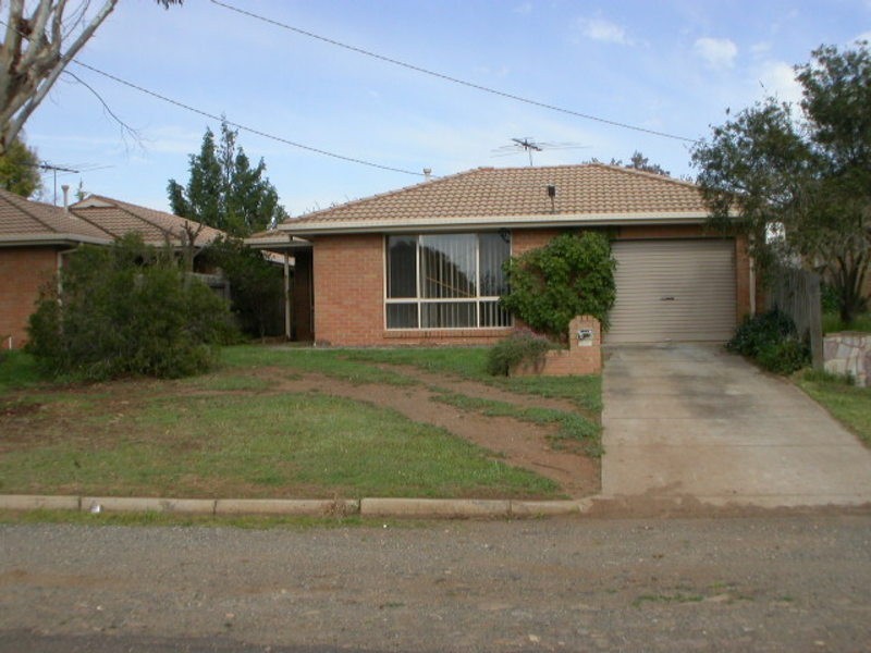 3/28 Labilliere Street, Bacchus Marsh VIC 3340