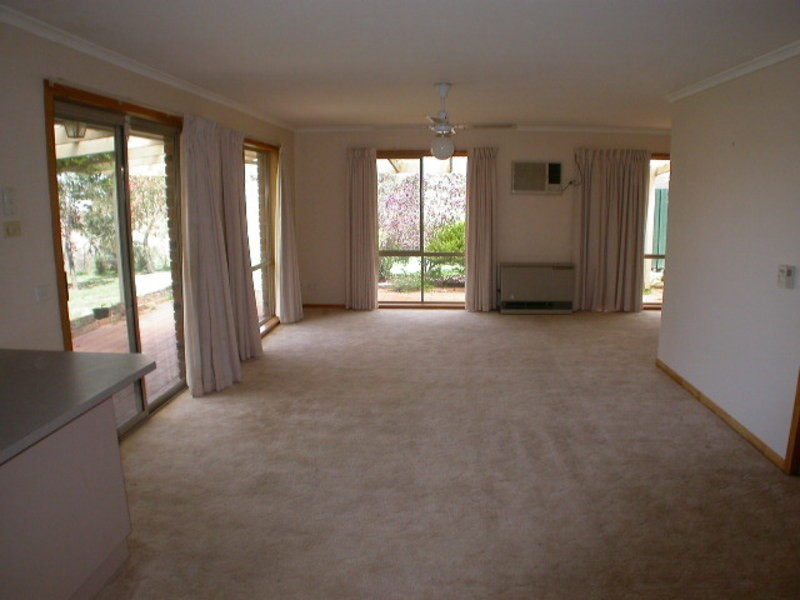 1 Pamela Court, Bacchus Marsh VIC 3340