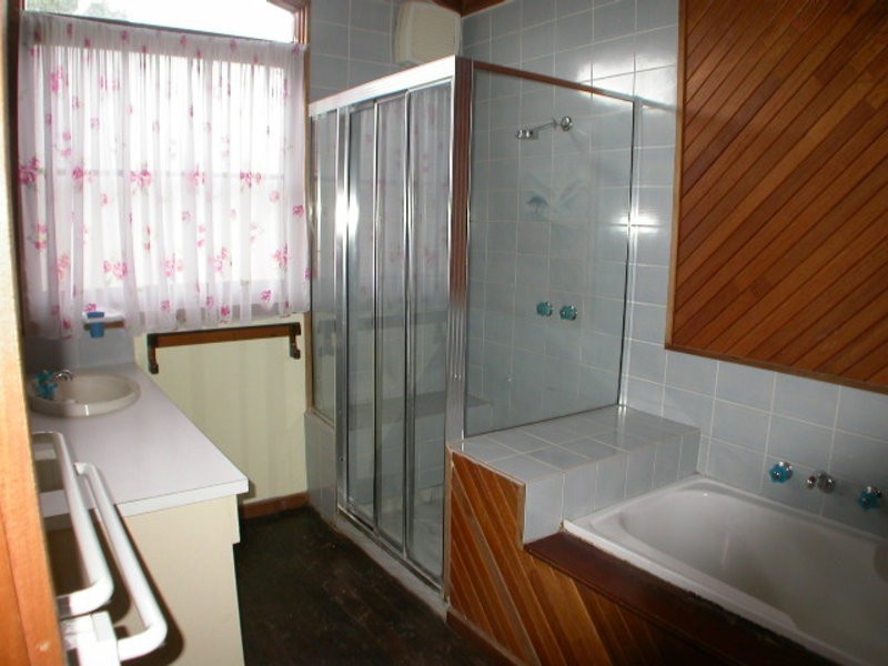 239 Swans Road, Bacchus Marsh VIC 3340