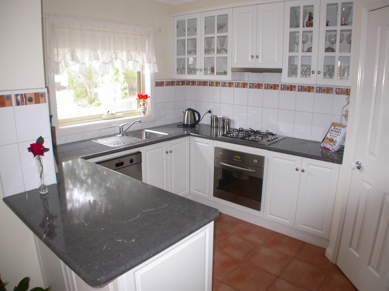 4/13 Carey Crescent, Bacchus Marsh VIC 3340