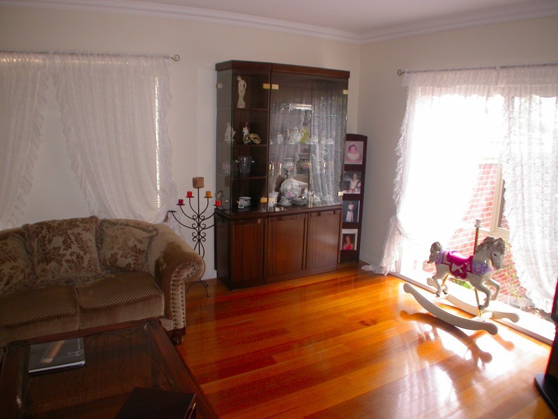 4/13 Carey Crescent, Bacchus Marsh VIC 3340