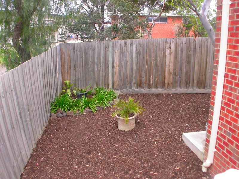 4/13 Carey Crescent, Bacchus Marsh VIC 3340
