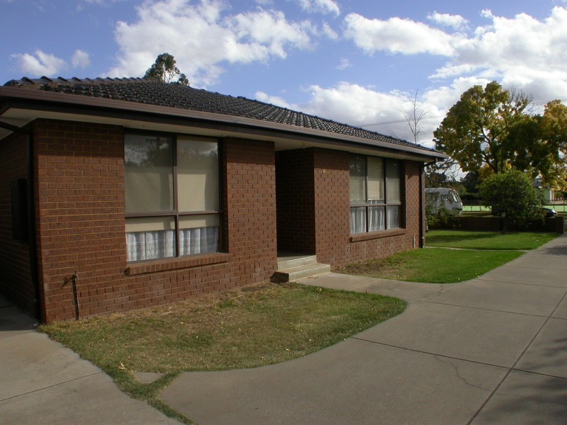 6/4 Lord Street, Bacchus Marsh VIC 3340