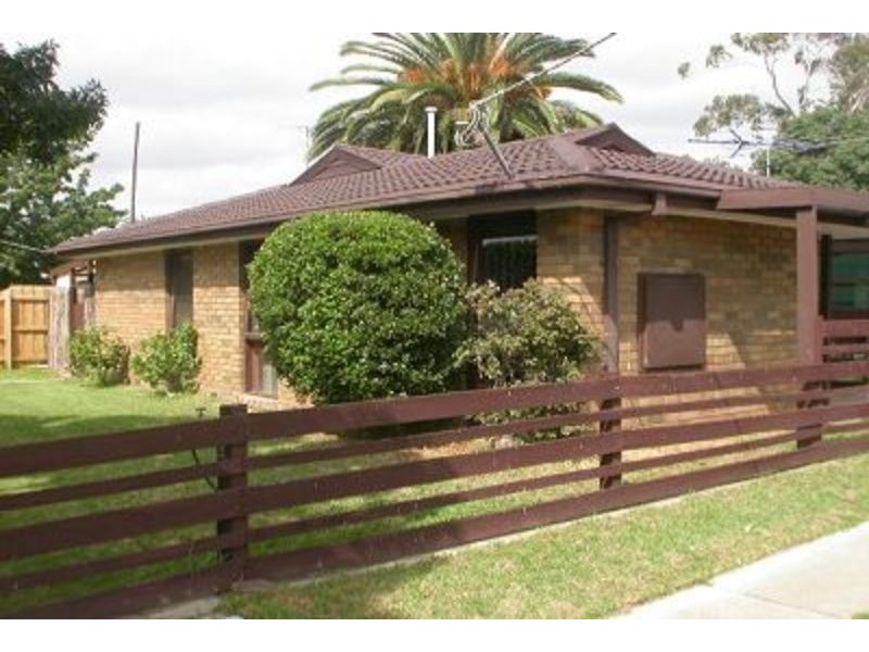 4/7 Standfield Street, Bacchus Marsh VIC 3340
