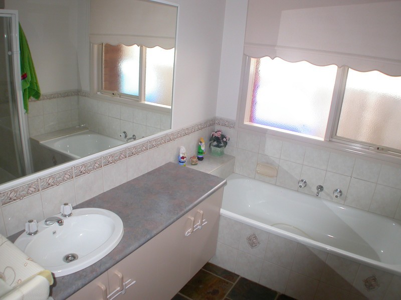 31 Dundas Street, Darley VIC 3340