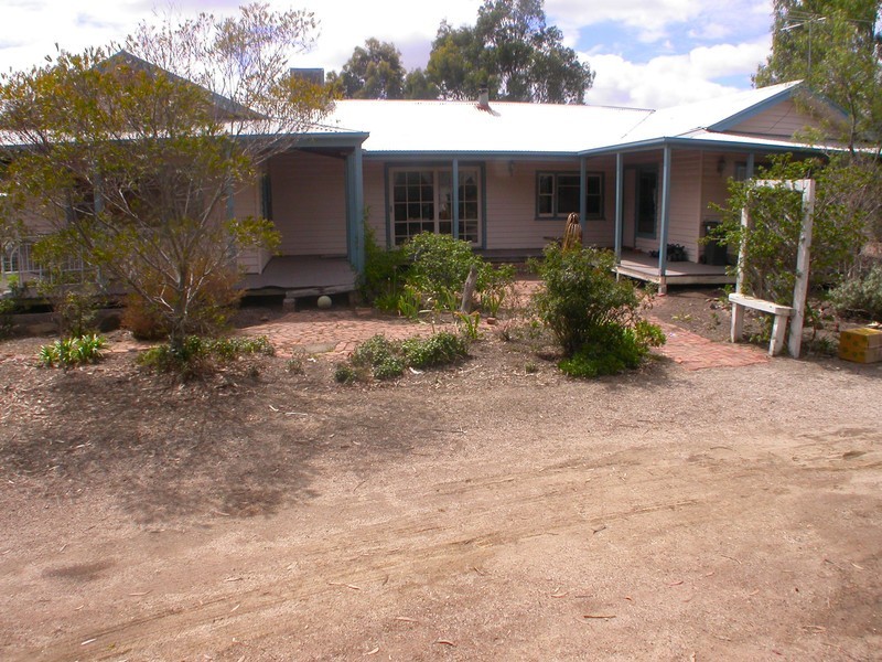 2230 Bacchus Marsh – Geelong Road, Balliang East VIC 3340