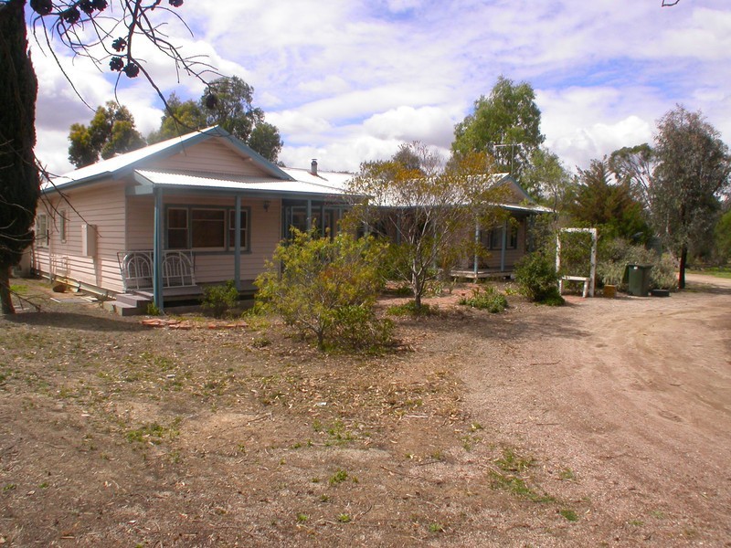 2230 Bacchus Marsh – Geelong Road, Balliang East VIC 3340