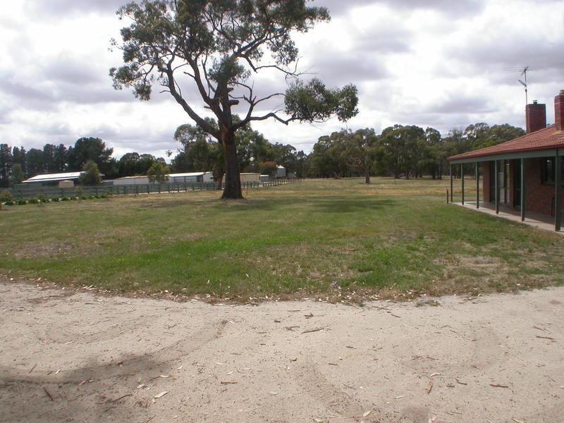 443 Little Forrest Road, Mount Egerton VIC 3352