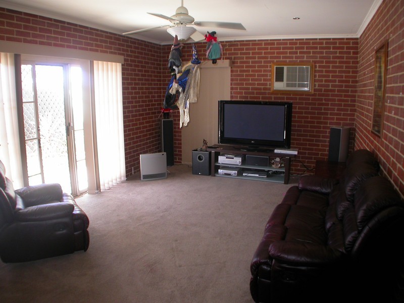 741 Glenmore Road, Rowsley VIC 3340