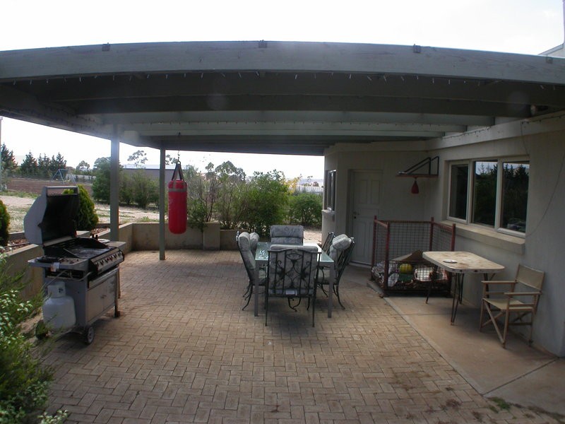 6 Bushby Court, Bacchus Marsh VIC 3340