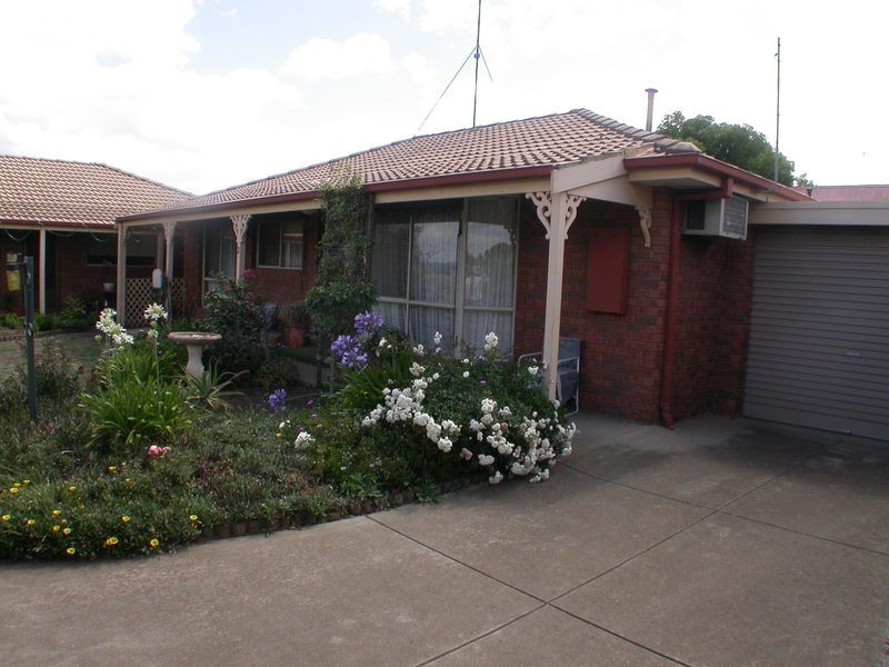 2/243A Main Street, Bacchus Marsh VIC 3340
