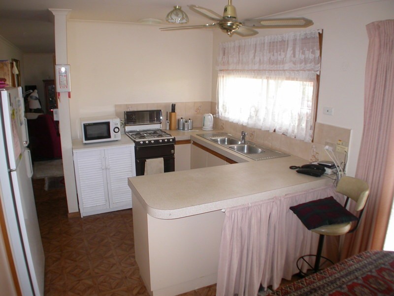 2/243A Main Street, Bacchus Marsh VIC 3340