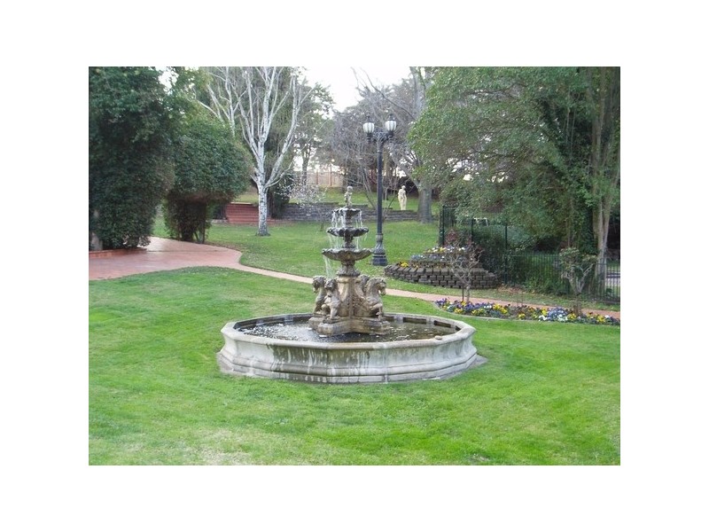 94- – 98 Main Street, Bacchus Marsh VIC 3340