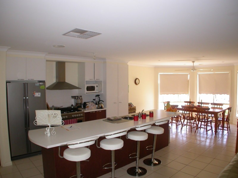 16 Maddison Circuit, Darley VIC 3340