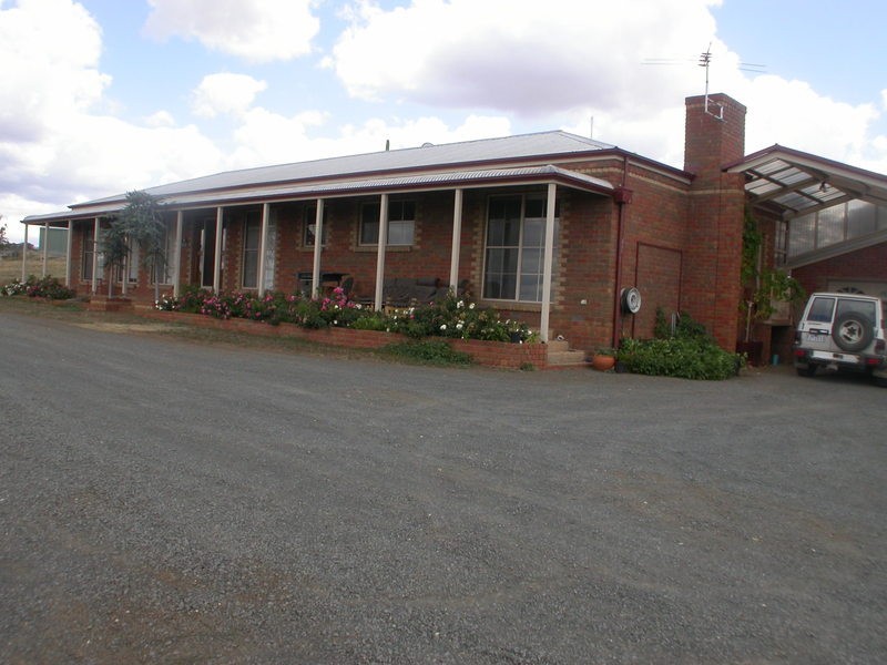 630 Glenmore Road, Rowsley VIC 3340