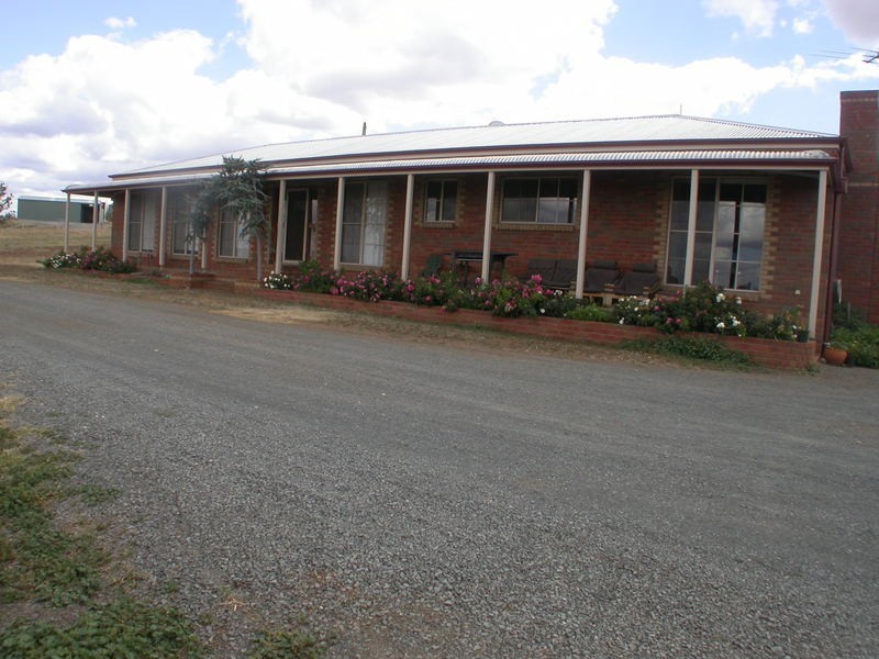 630 Glenmore Road, Rowsley VIC 3340