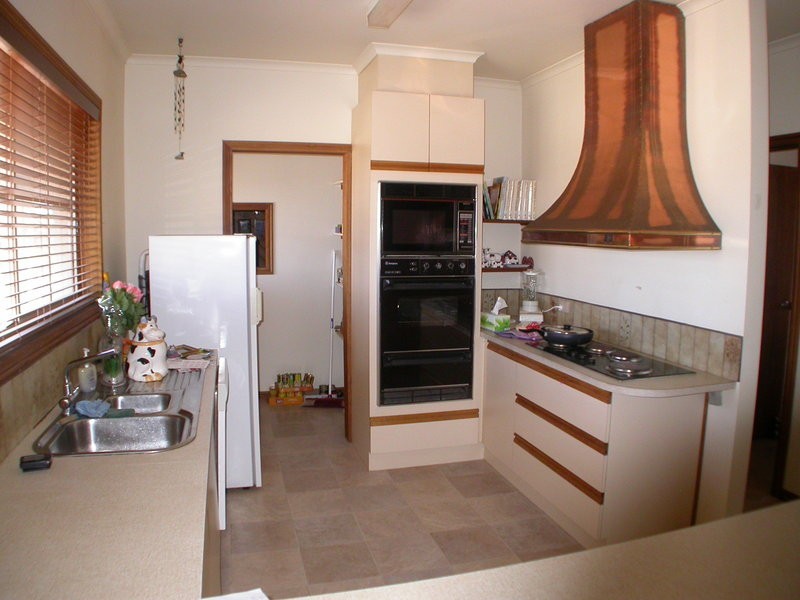 630 Glenmore Road, Rowsley VIC 3340