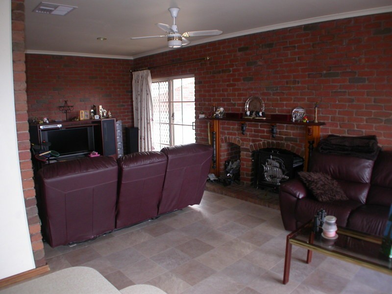 630 Glenmore Road, Rowsley VIC 3340