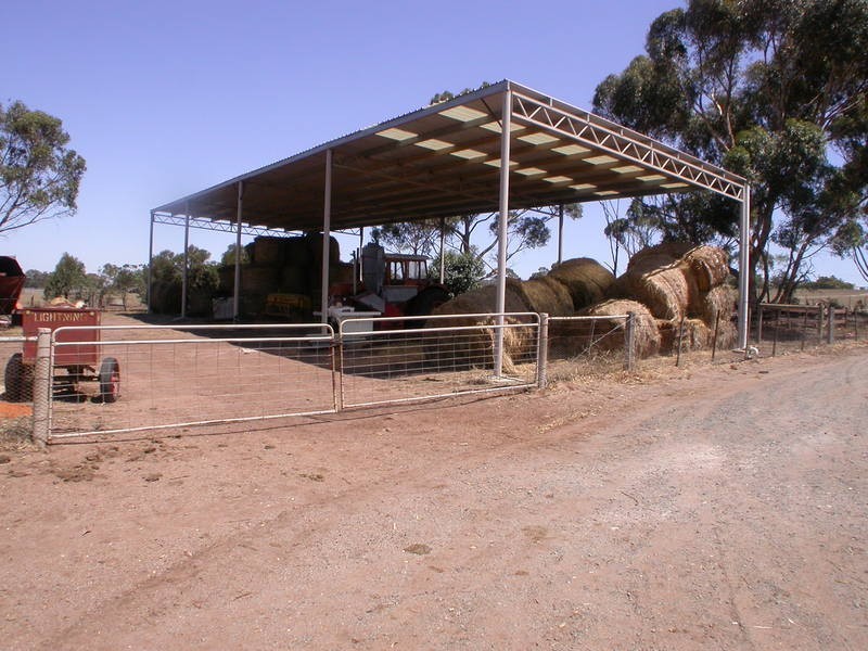 630 Glenmore Road, Rowsley VIC 3340