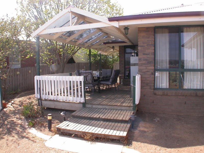 19 Dickie Street, Bacchus Marsh VIC 3340