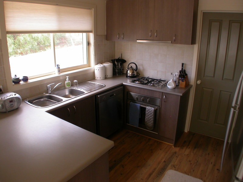2/12 Higgins Court, Bacchus Marsh VIC 3340