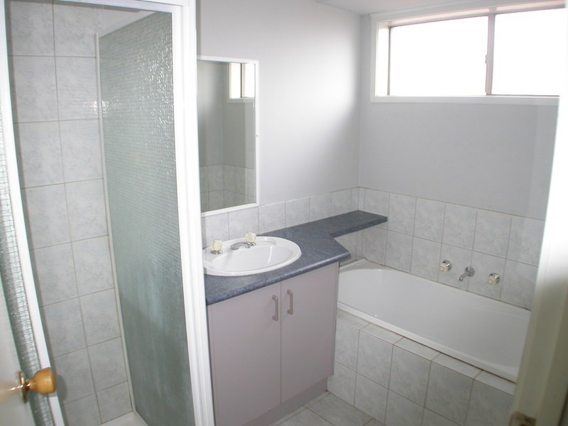 9 Lewis Street, Bacchus Marsh VIC 3340