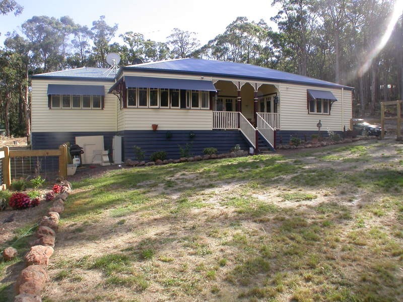 12 Pine Court, Dales Creek VIC 3341