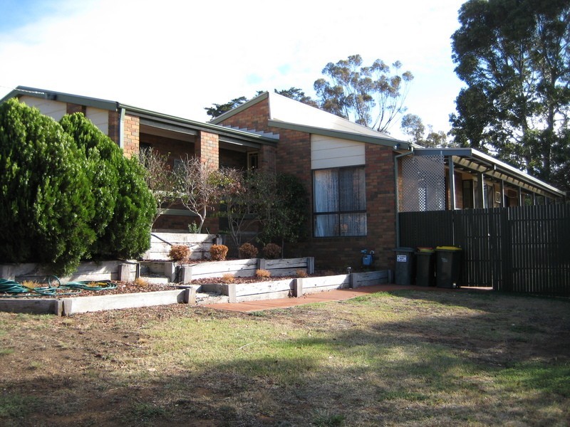 8 Watson Street, Bacchus Marsh VIC 3340