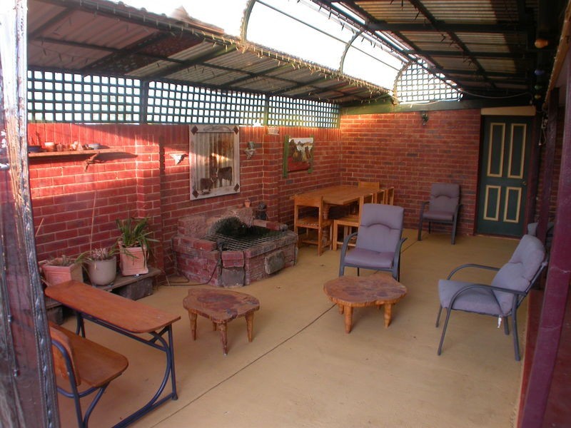 4 Chicquita Court, Bacchus Marsh VIC 3340