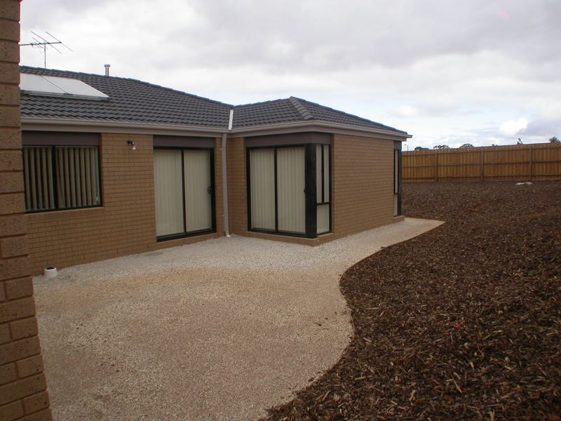 12 Silverdale Drive, Bacchus Marsh VIC 3340