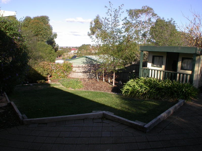 31 Riversdale Crescent, Bacchus Marsh VIC 3340