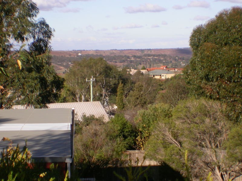 31 Riversdale Crescent, Bacchus Marsh VIC 3340