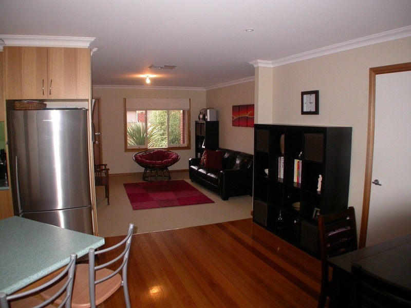3/4 Taverner Street, Bacchus Marsh VIC 3340