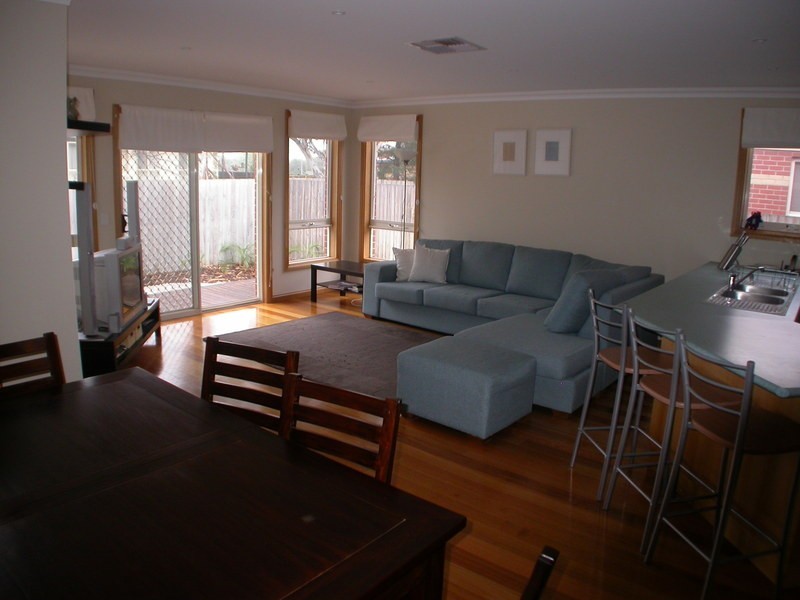3/4 Taverner Street, Bacchus Marsh VIC 3340