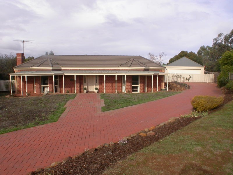 11 Quaille Court, Bacchus Marsh VIC 3340