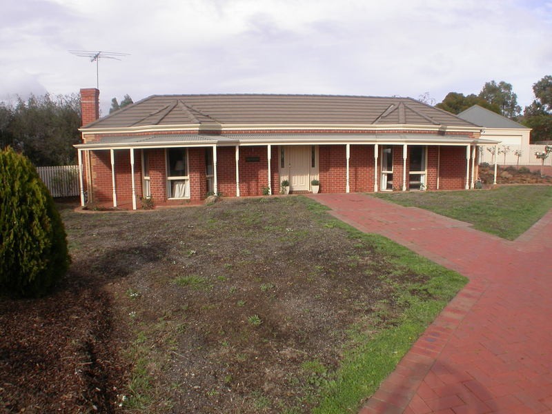 11 Quaille Court, Bacchus Marsh VIC 3340