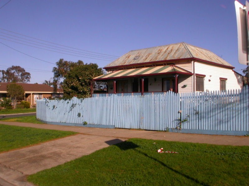 13 Nelson Street, Bacchus Marsh VIC 3340