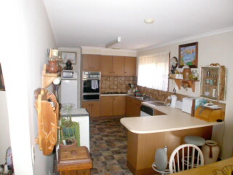 13 Dundas Street, Bacchus Marsh VIC 3340