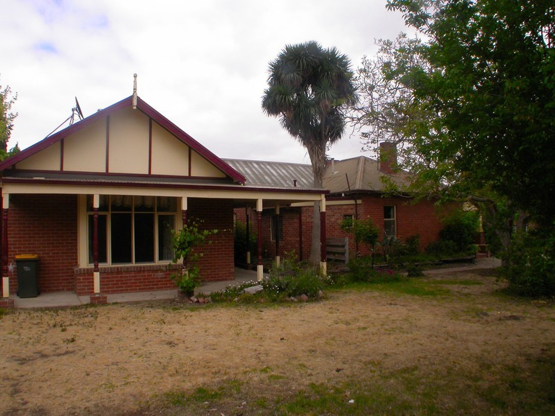 17 Simpson Street, Bacchus Marsh VIC 3340