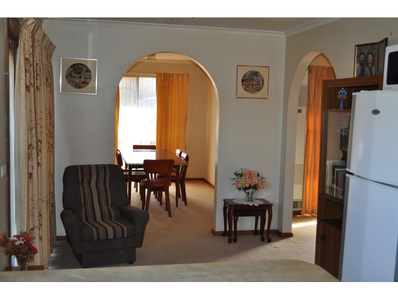 1 Bernborough Court, Bacchus Marsh VIC 3340