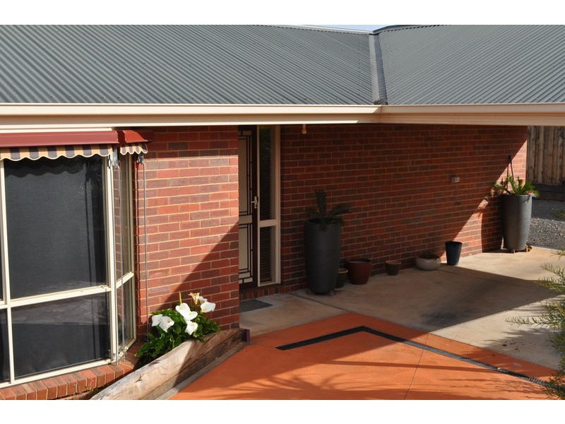 85 Underbank Boulevard, Bacchus Marsh VIC 3340